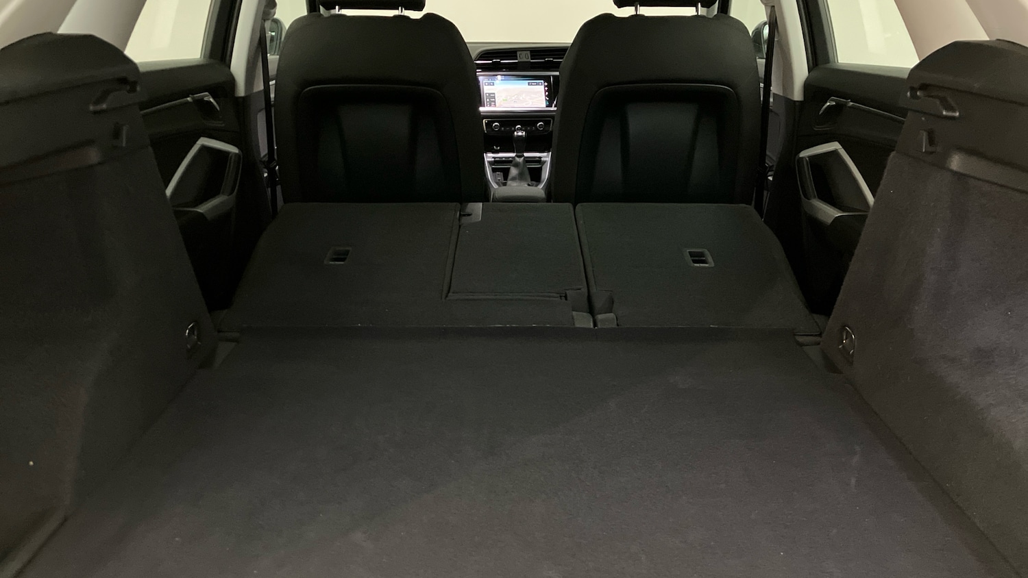 Used Audi Q3 2021 for sale - 76340487: Photo 32