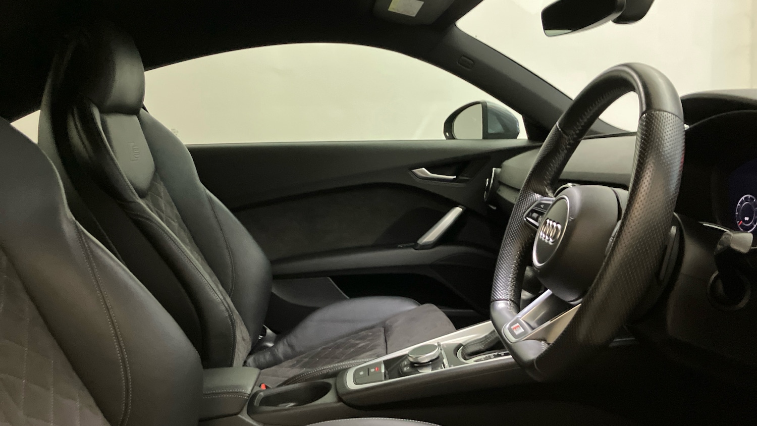 Used Audi TT 2022 for sale - 76391628: Photo 15