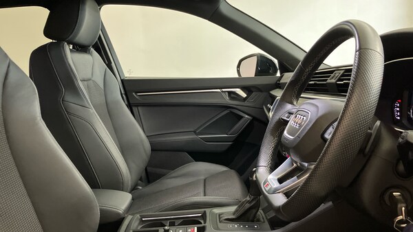 Used Audi Q3 2023 for sale - 76101257: Photo 15