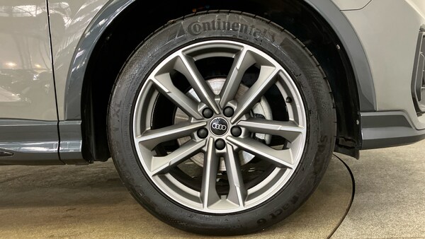 Used Audi Q3 2023 for sale - 76101257: Photo 5