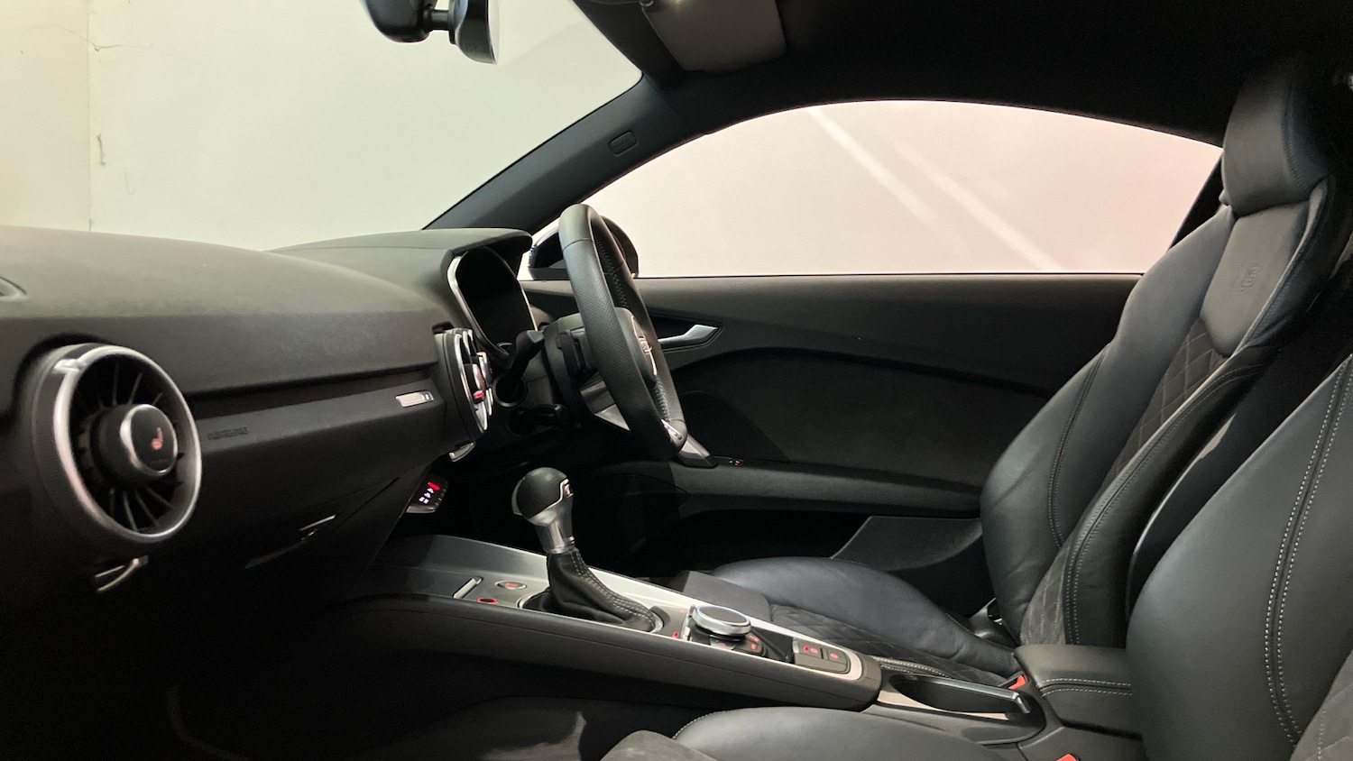 Used Audi TT 2023 for sale - 76352414: Photo 24