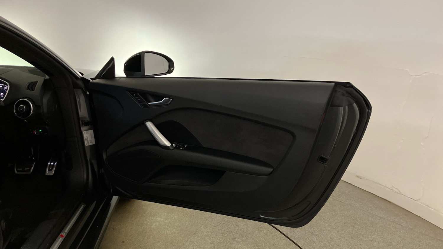 Used Audi TT 2023 for sale - 76352414: Photo 40