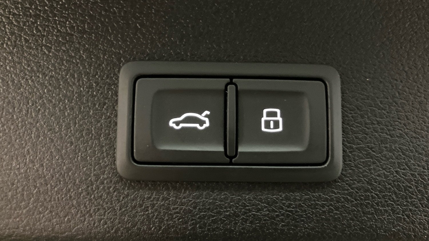 Used Audi A4 2023 for sale - 77027823: Photo 43