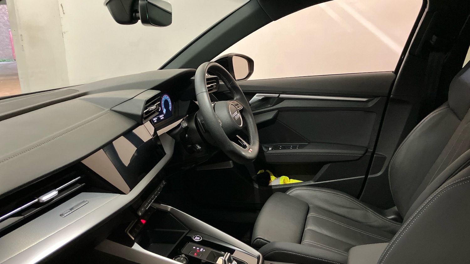 Used Audi A3 2023 for sale - 75955935: Photo 2