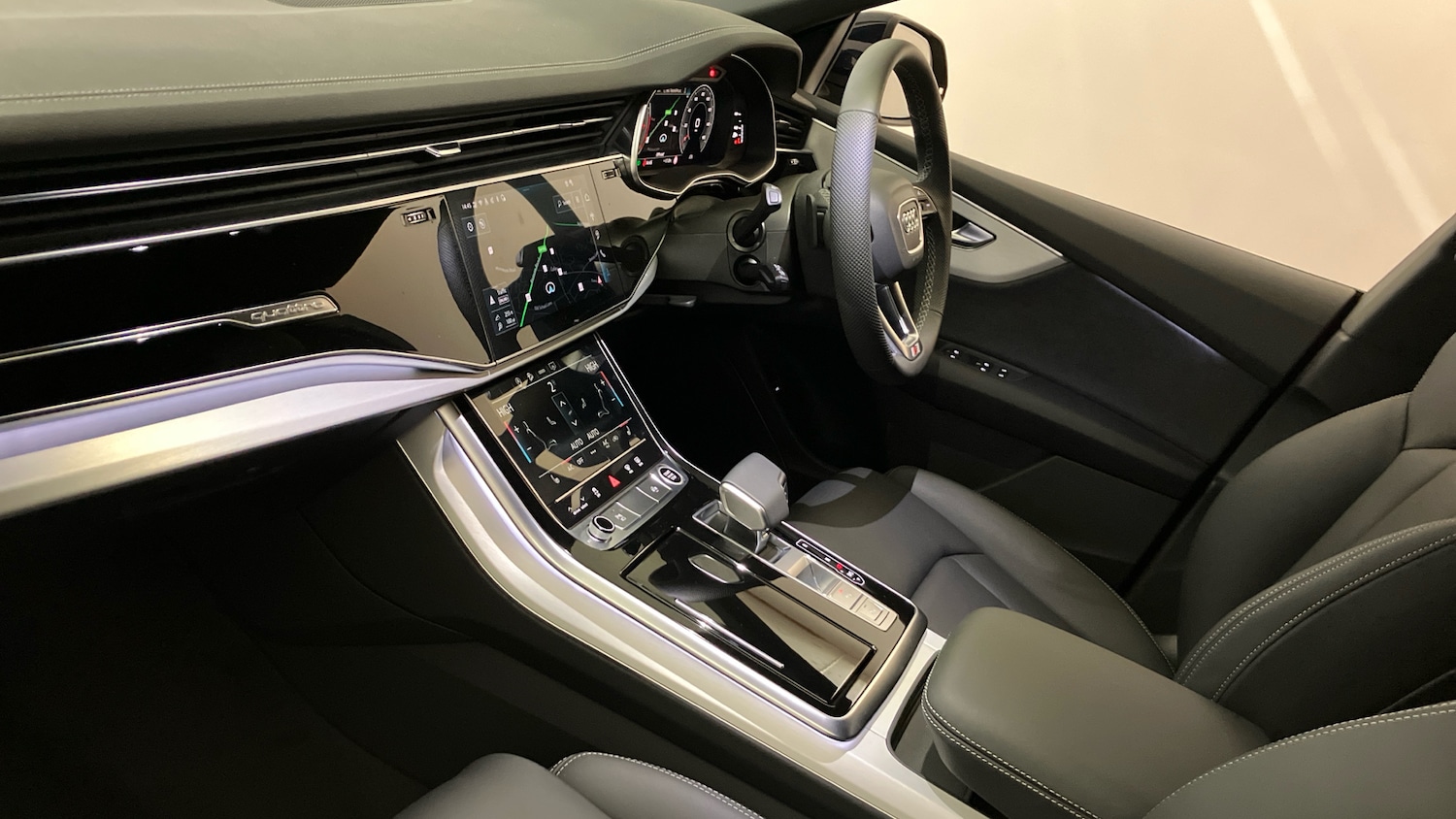 Used Audi Q8 2025 for sale - 77071407: Photo 2