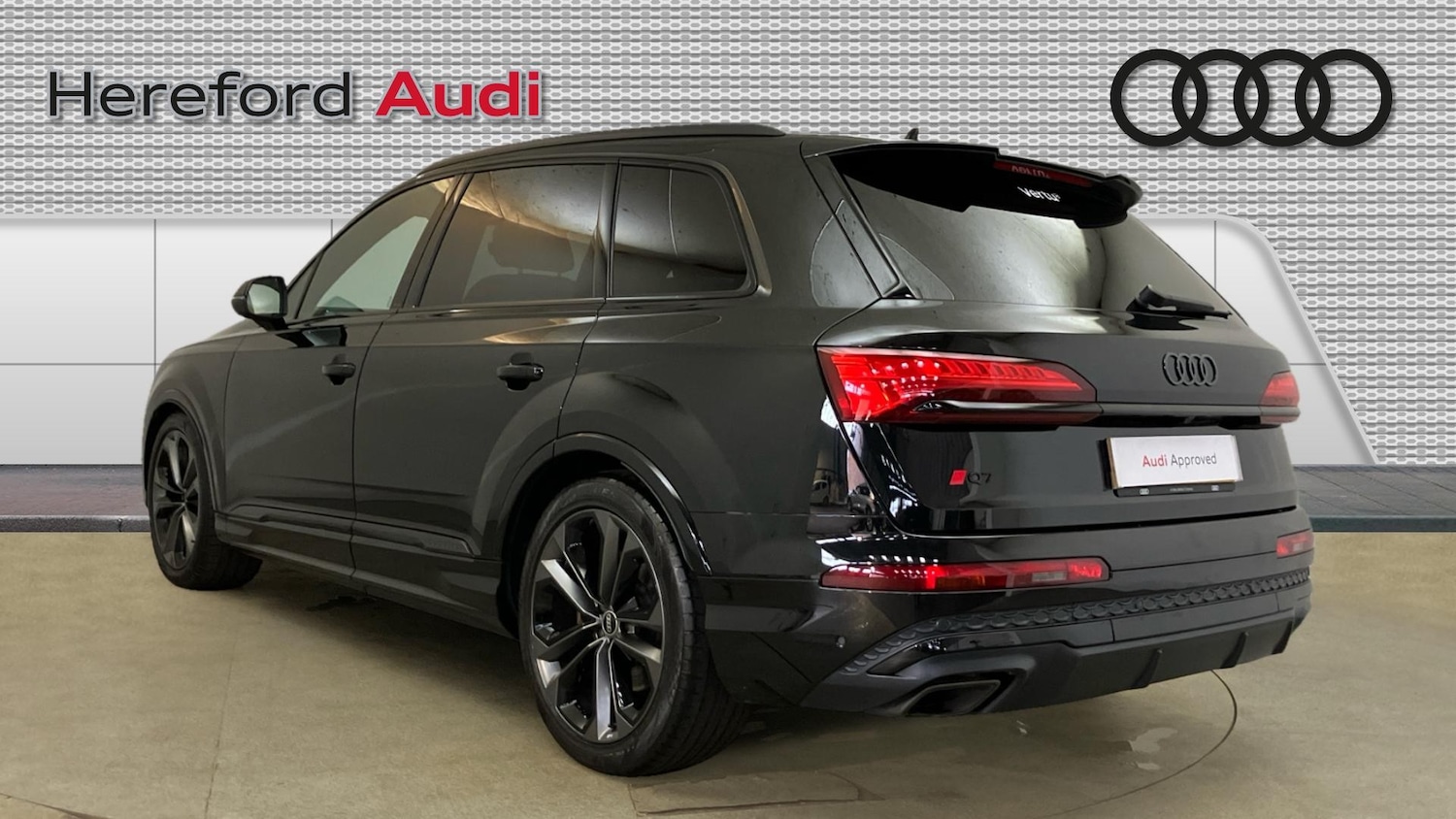 Used Audi Q7 2024 for sale - 76220680: Photo 3