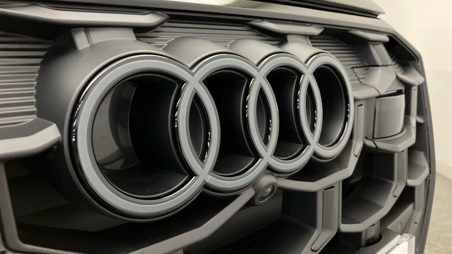 Used Audi Q7 2024 for sale - 76220680: Photo 33