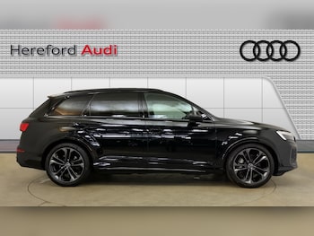 Used Audi Q7 2024 for sale - 76220680: Photo
