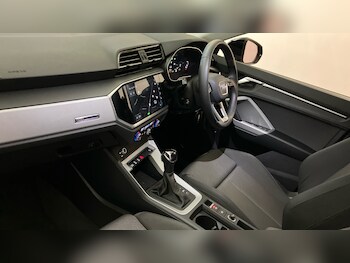 Used Audi Q3 2021 for sale - 76945753: Photo