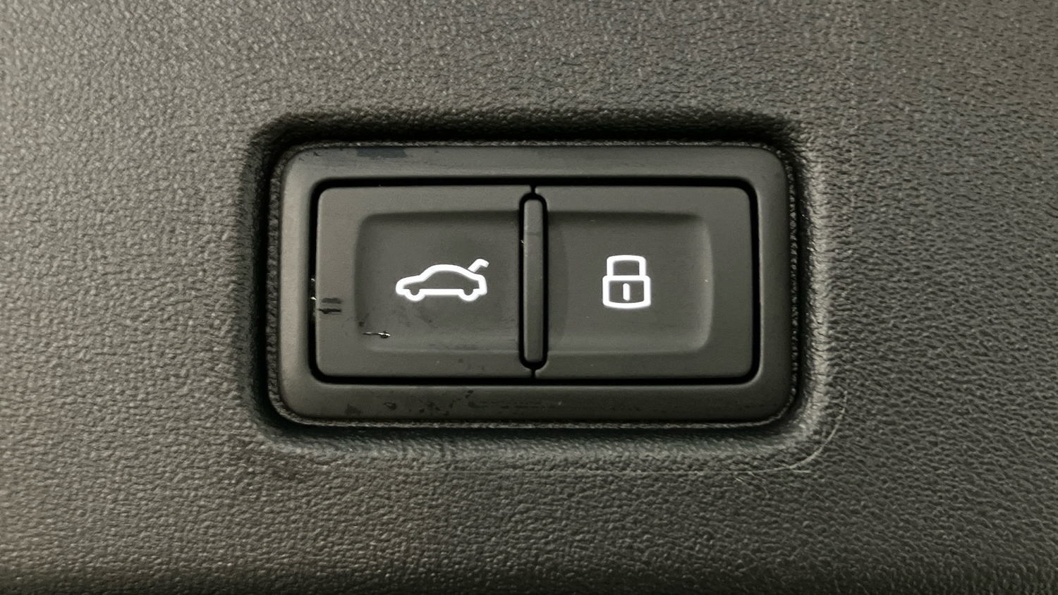 Used Audi Q4 e-tron 2025 for sale - 78151765: Photo 40