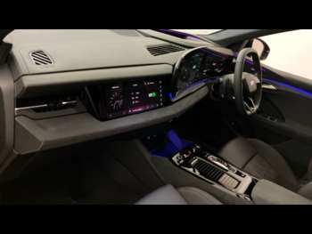 Used Audi Q6 e-tron 2024 for sale - 73100501: Photo