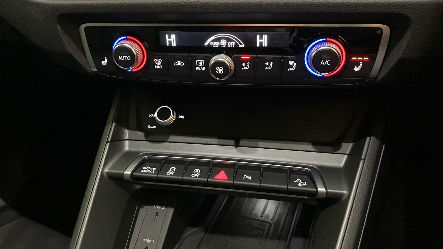 Used Audi Q3 2023 for sale - 77106419: Photo 13