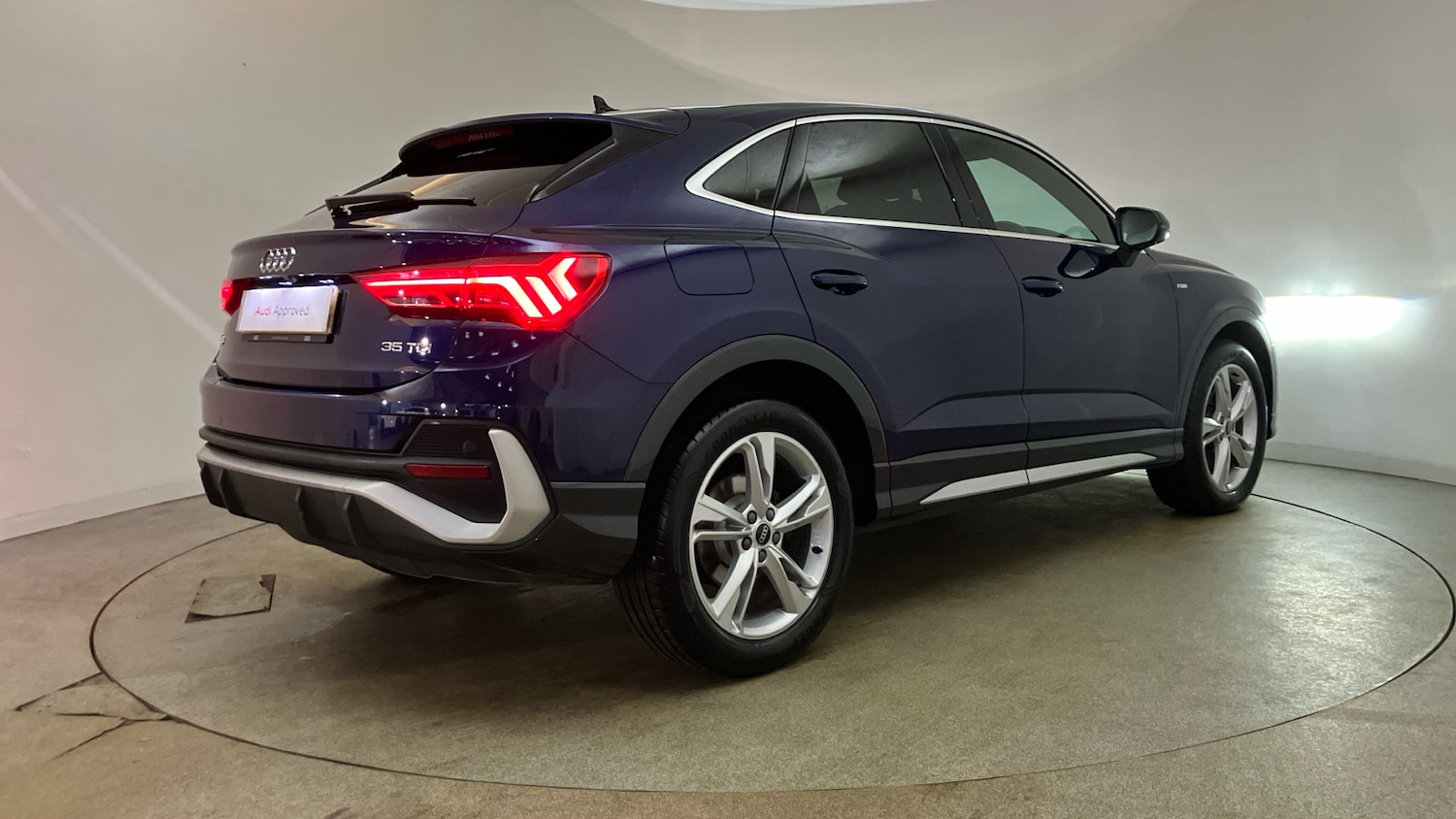 Used Audi Q3 2023 for sale - 77106419: Photo 37