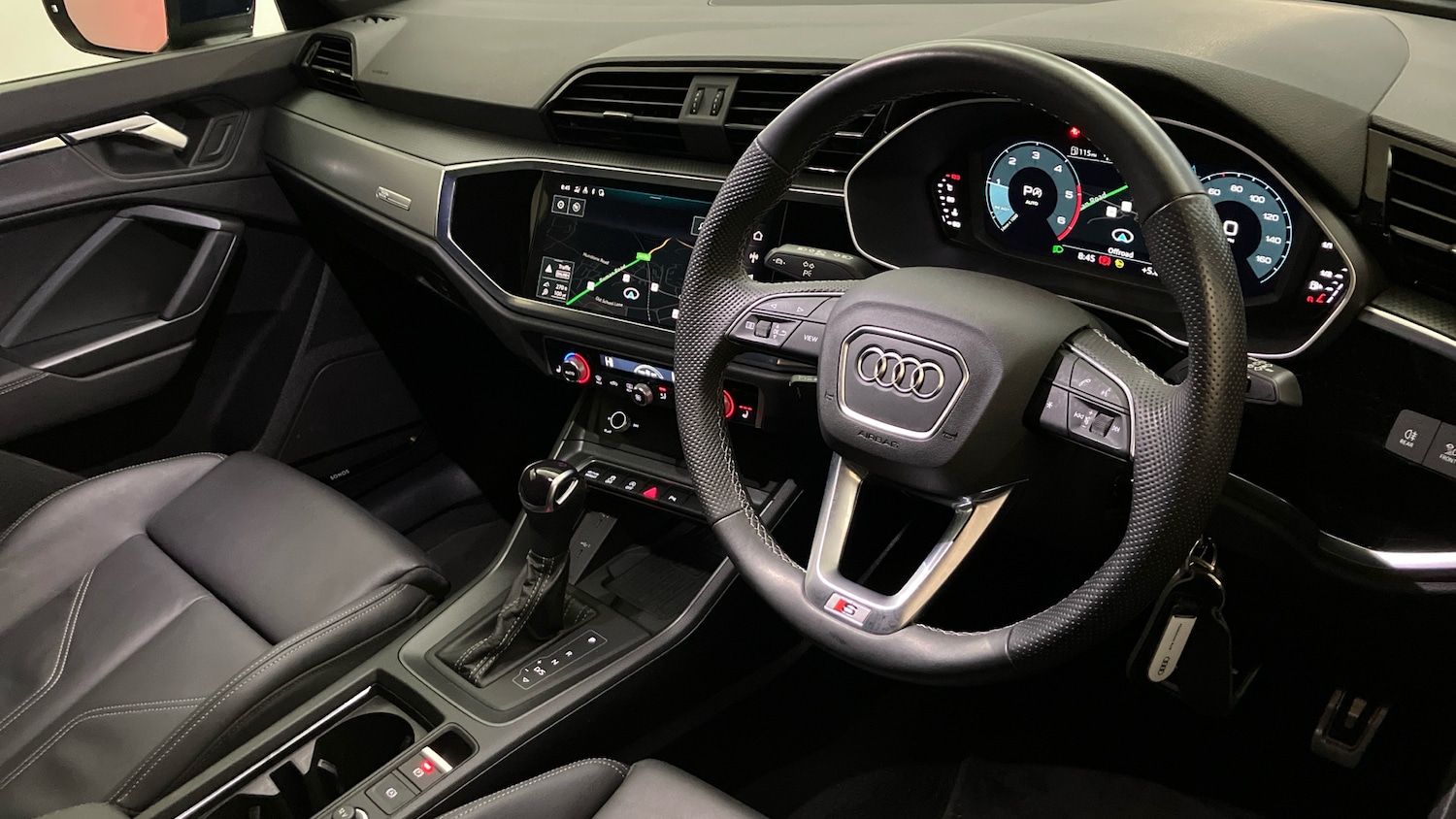 Used Audi Q3 2023 for sale - 77106419: Photo 6