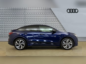 Used Audi Q4 e-tron 2023 for sale - 77742516: Photo