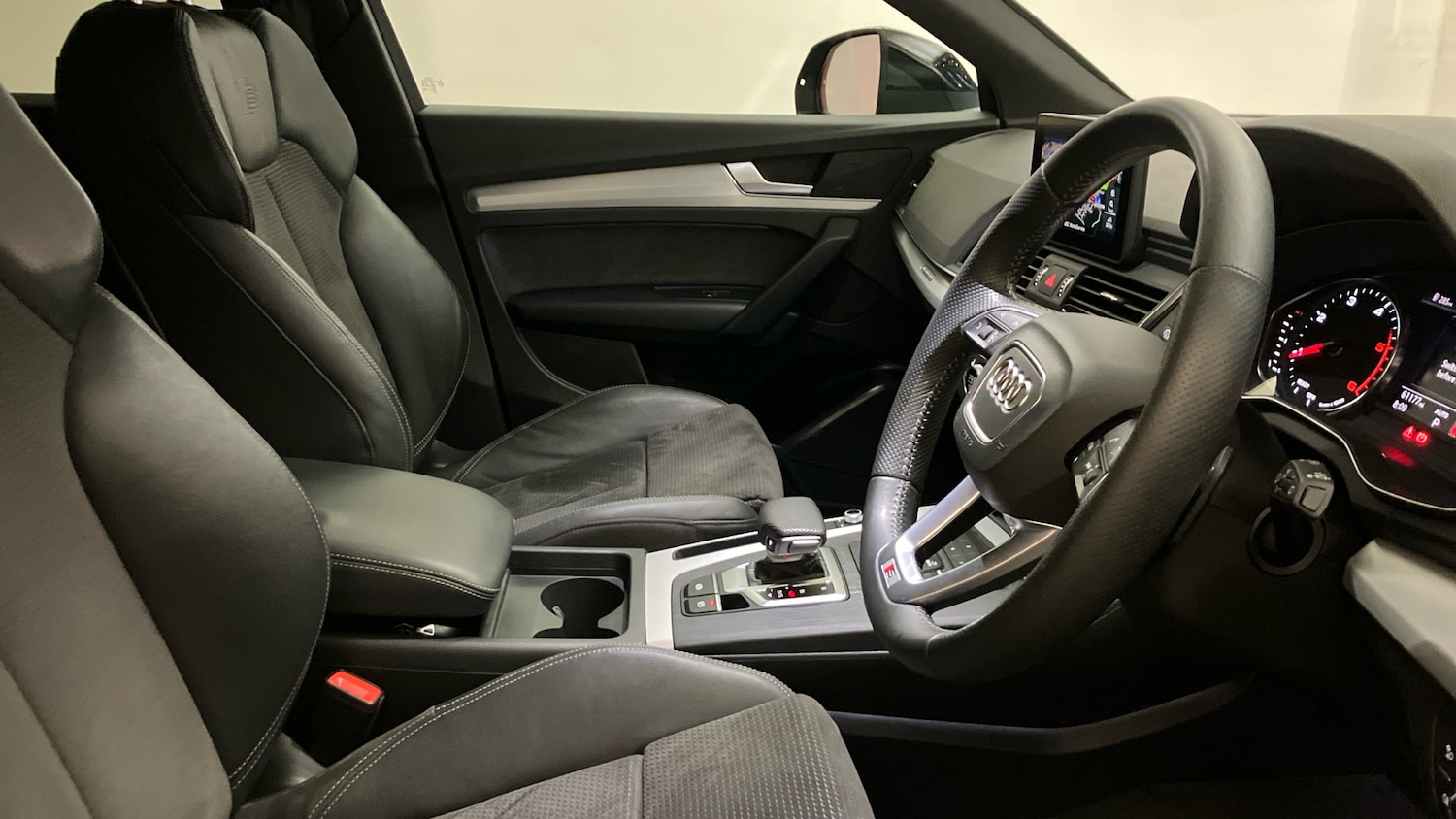 Used Audi Q5 2020 for sale - 76692670: Photo 28