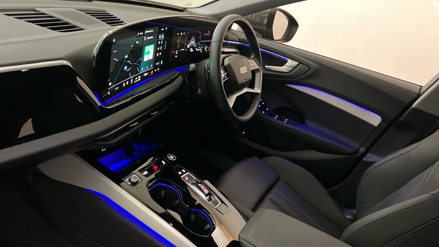 Used Audi A5 2025 for sale - 77902266: Photo 2