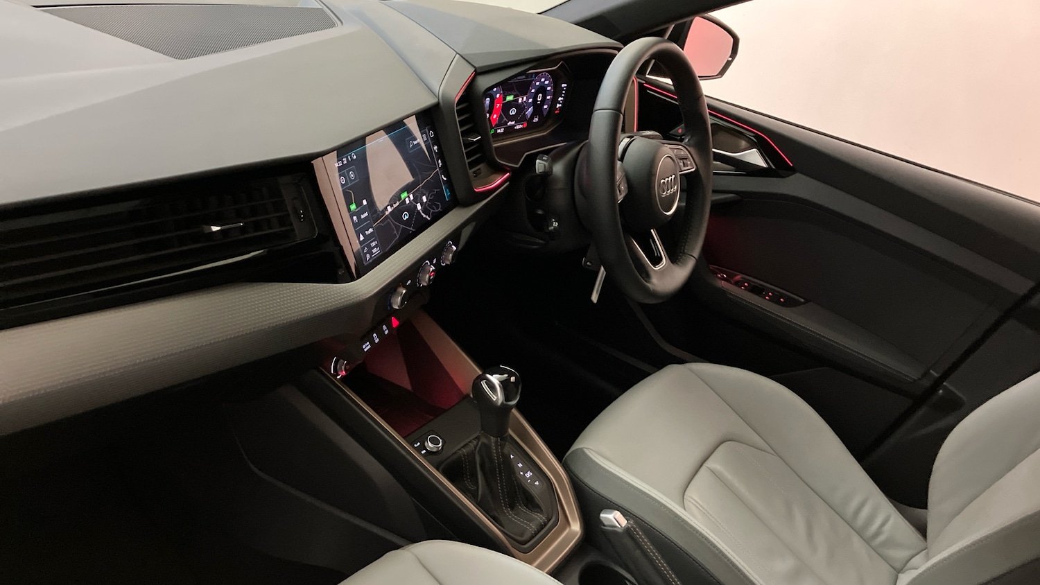 Used Audi A1 2019 for sale - 77323791: Photo 2