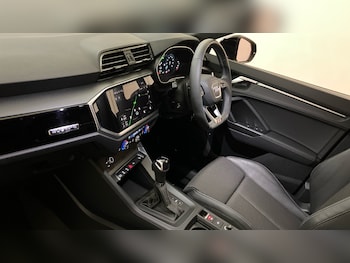 Used Audi Q3 2023 for sale - 77446162: Photo