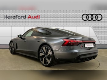Used Audi RS e-tron GT 2022 for sale - 77260747: Photo
