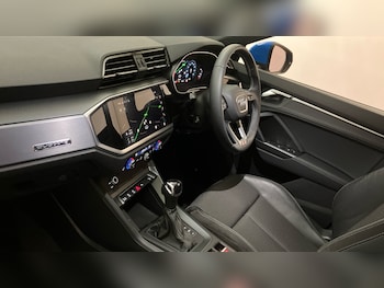 Used Audi Q3 2022 for sale - 77210921: Photo