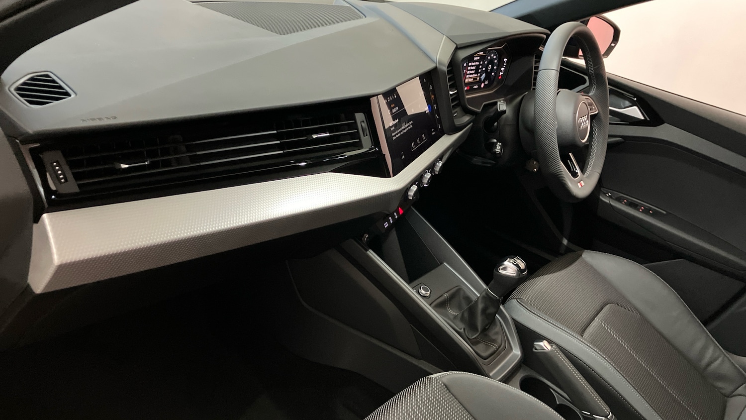 Used Audi A1 2025 for sale - 77071409: Photo 2