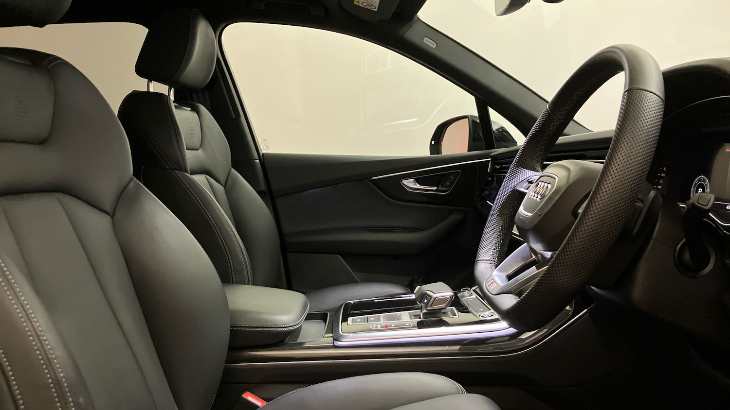 Used Audi Q7 2025 for sale - 76391630: Photo 15