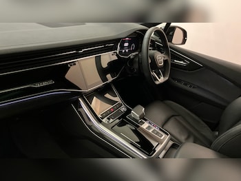 Used Audi Q7 2025 for sale - 76391630: Photo