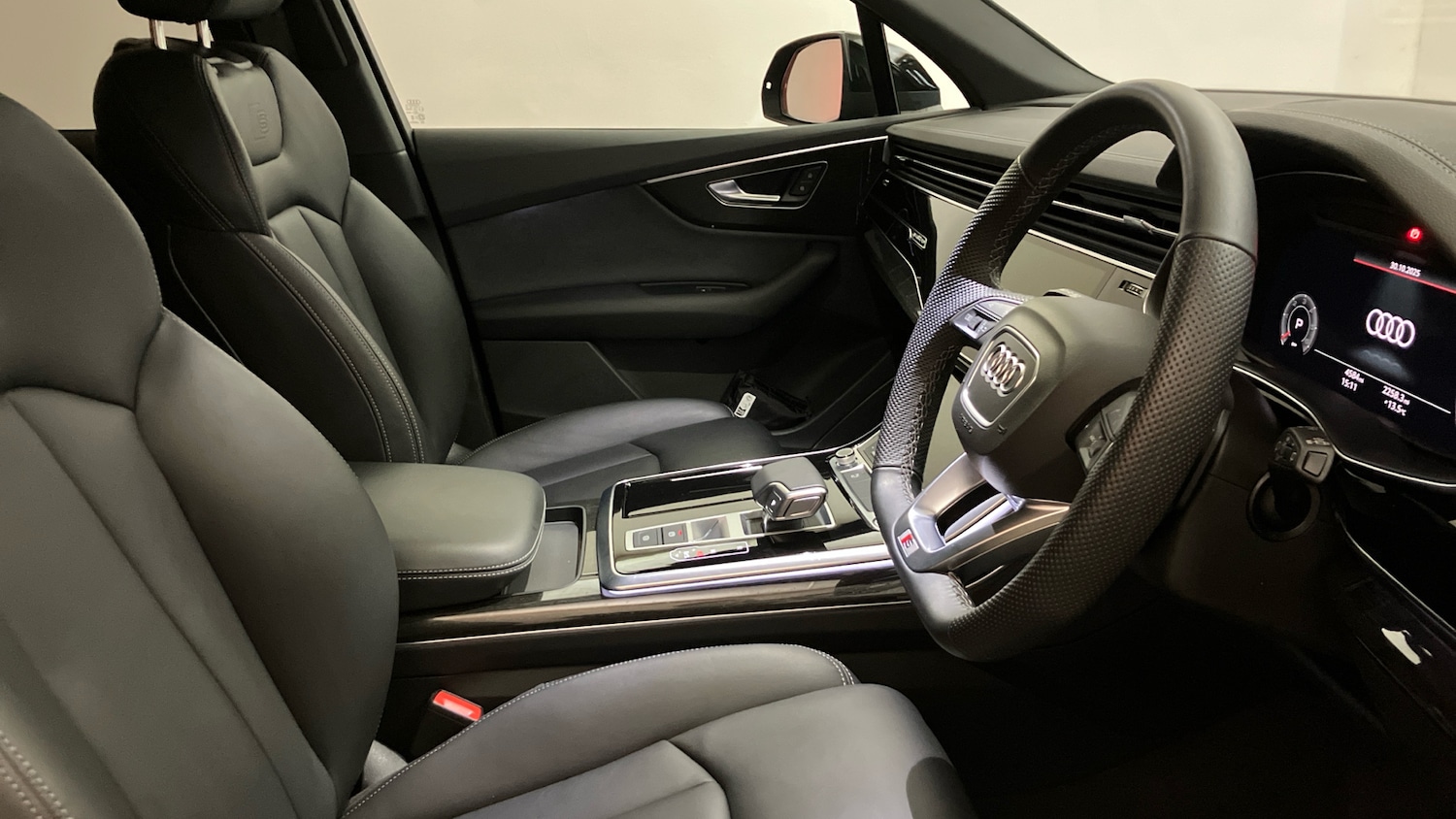 Used Audi Q7 2025 for sale - 76391630: Photo 34