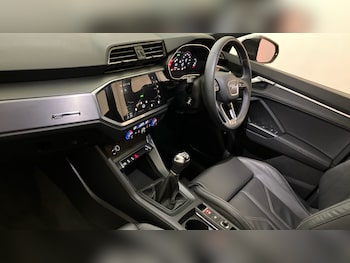 Used Audi Q3 2023 for sale - 78615768: Photo