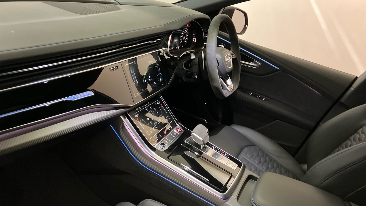 Used Audi RS Q8 2025 for sale - 77353523: Photo 2