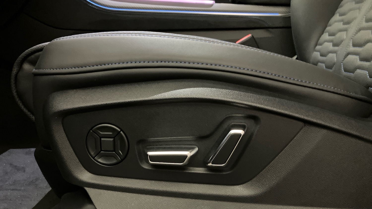 Used Audi RS Q8 2025 for sale - 77353523: Photo 28