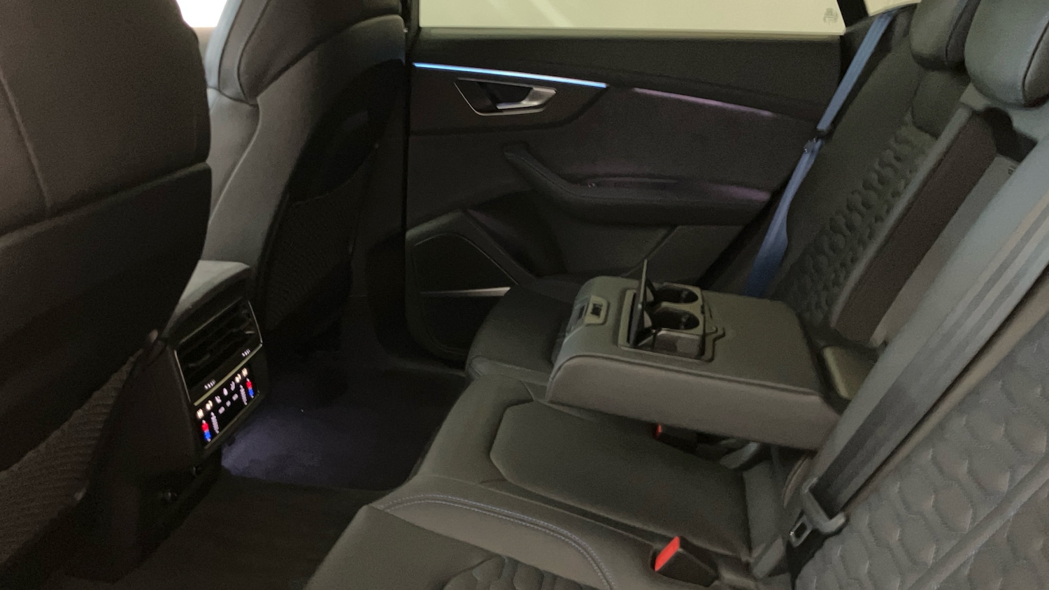 Used Audi RS Q8 2025 for sale - 77353523: Photo 30