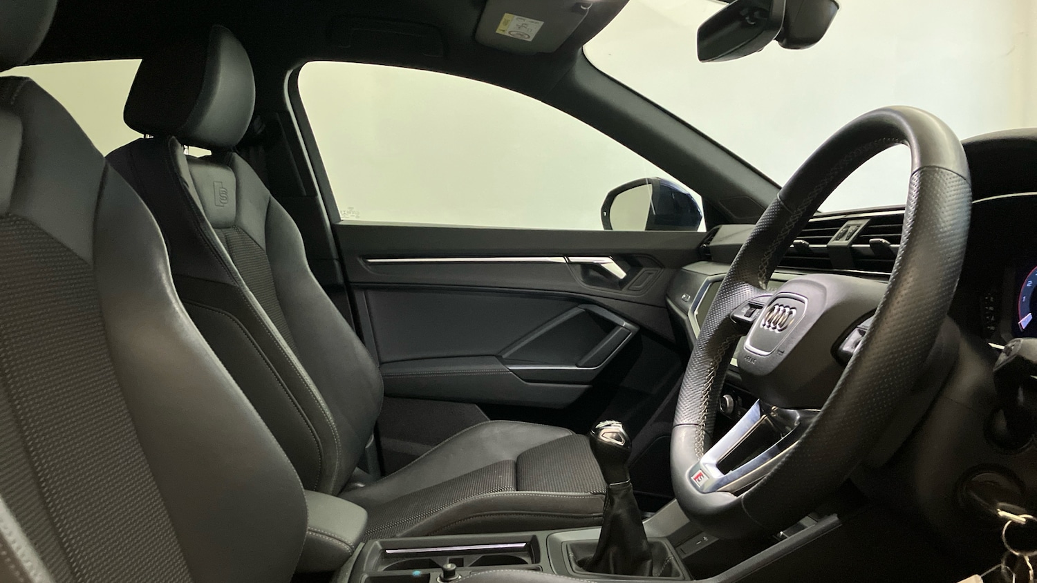 Used Audi Q3 2021 for sale - 76682247: Photo 15