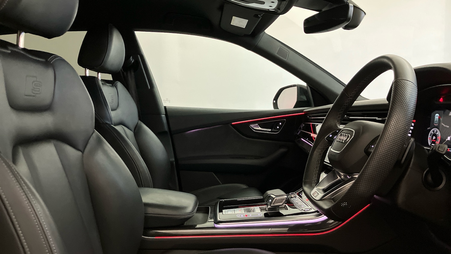 Used Audi Q8 2021 for sale - 76881512: Photo 15