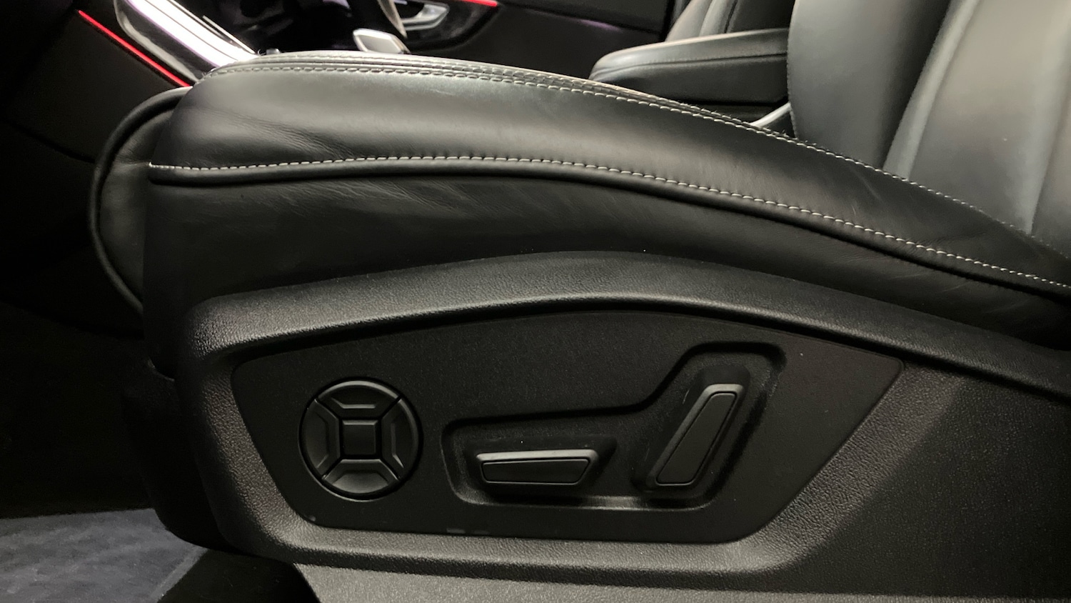 Used Audi Q8 2021 for sale - 76881512: Photo 29