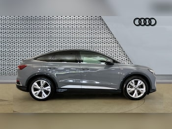 Used Audi Q4 e-tron 2022 for sale - 78698519: Photo