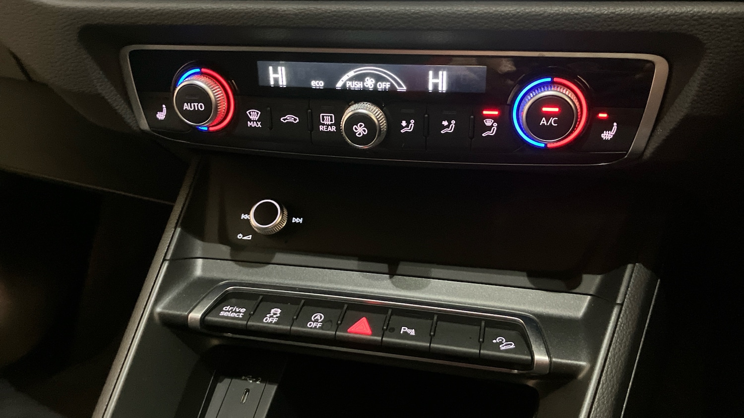 Used Audi Q3 2022 for sale - 76340492: Photo 13
