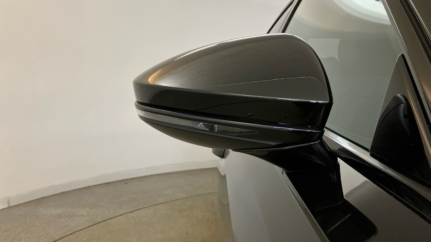 Used Audi A8 2025 for sale - 77353540: Photo 32