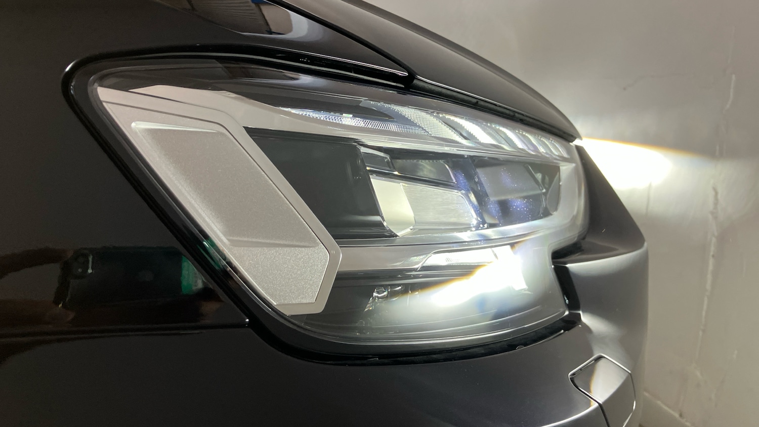 Used Audi A8 2025 for sale - 77353540: Photo 40