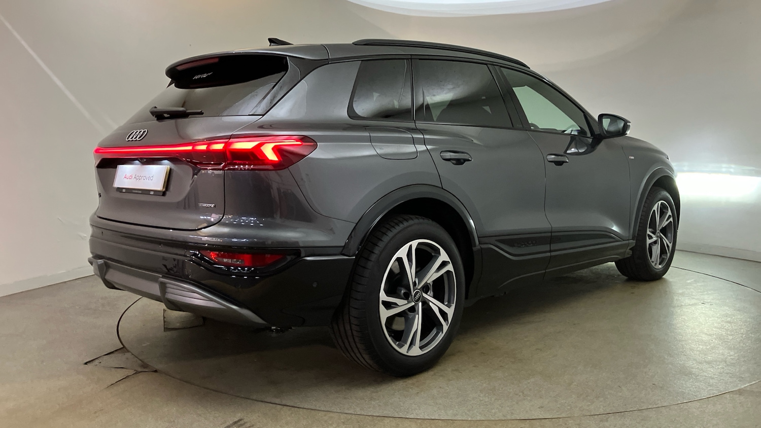 Used Audi Q6 e-tron 2025 for sale - 77071419: Photo 43