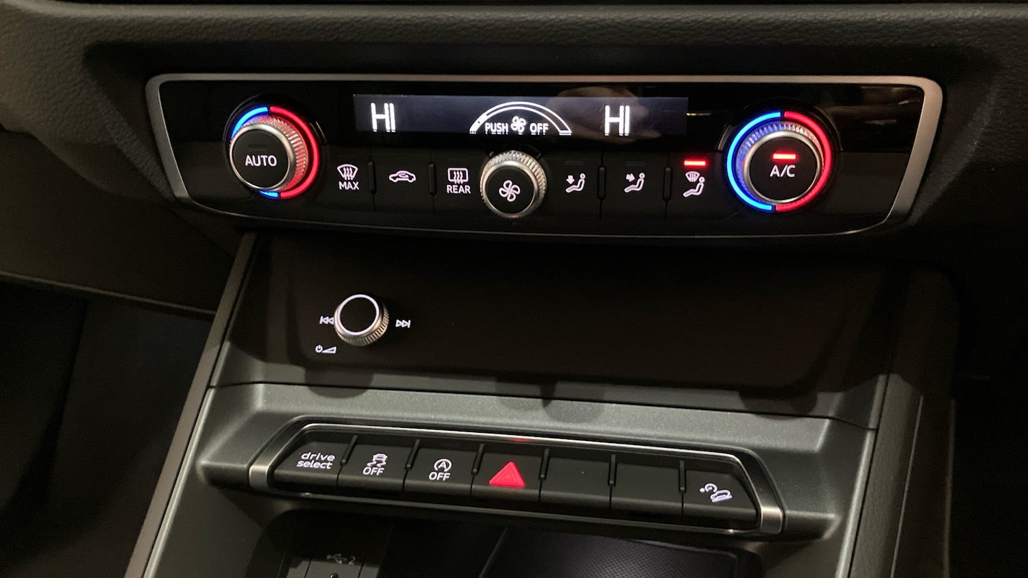 Used Audi Q3 2025 for sale - 77071403: Photo 13