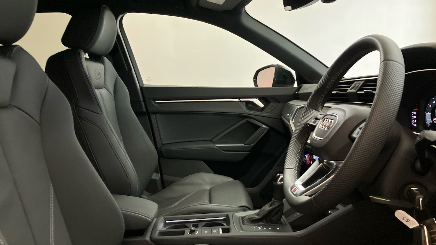 Used Audi Q3 2025 for sale - 77071403: Photo 15