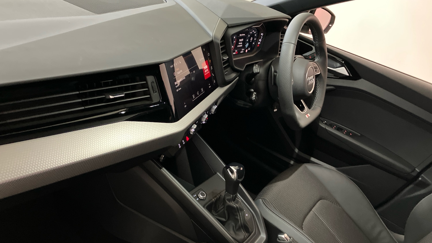 Used Audi A1 2025 for sale - 77071397: Photo 2