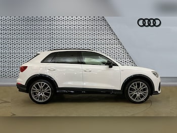 Used Audi Q3 2024 for sale - 77997426: Photo