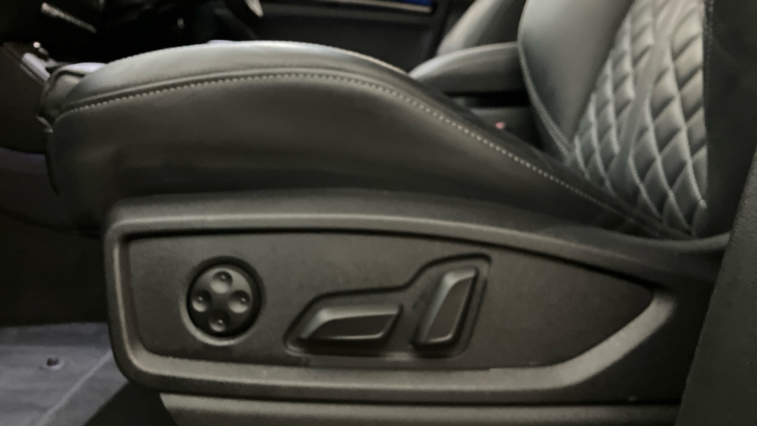 Used Audi Q5 2023 for sale - 77128061: Photo 24