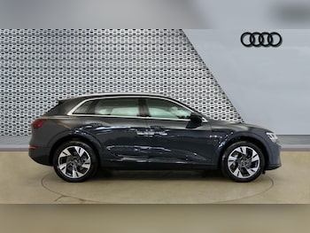 Used Audi Q8 2023 for sale - 79526213: Photo
