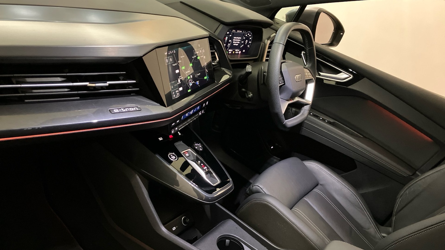 Used Audi Q4 e-tron 2021 for sale - 76766812: Photo 2