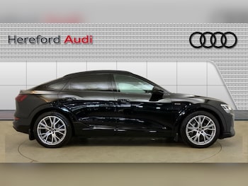 Used Audi e-tron 2023 for sale - 74996649: Photo