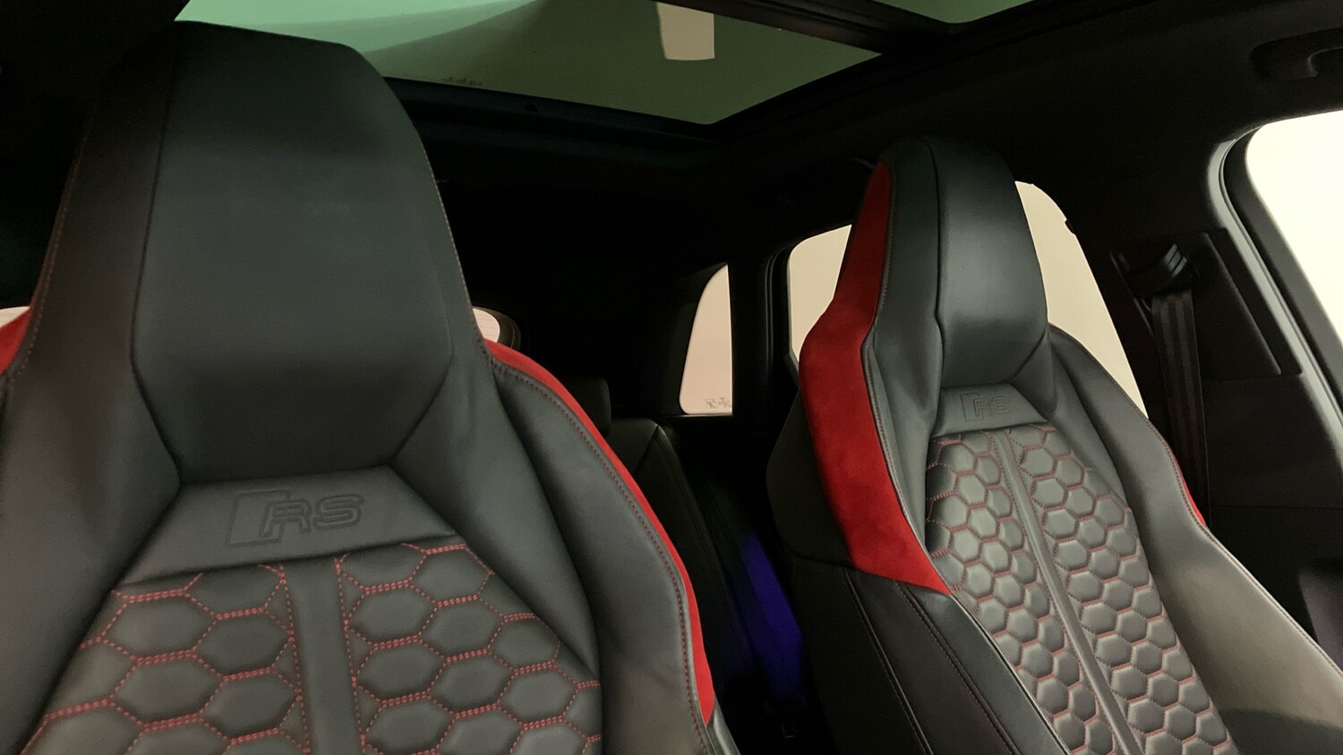 Used Audi RS Q3 2021 for sale - 75918857: Photo 27